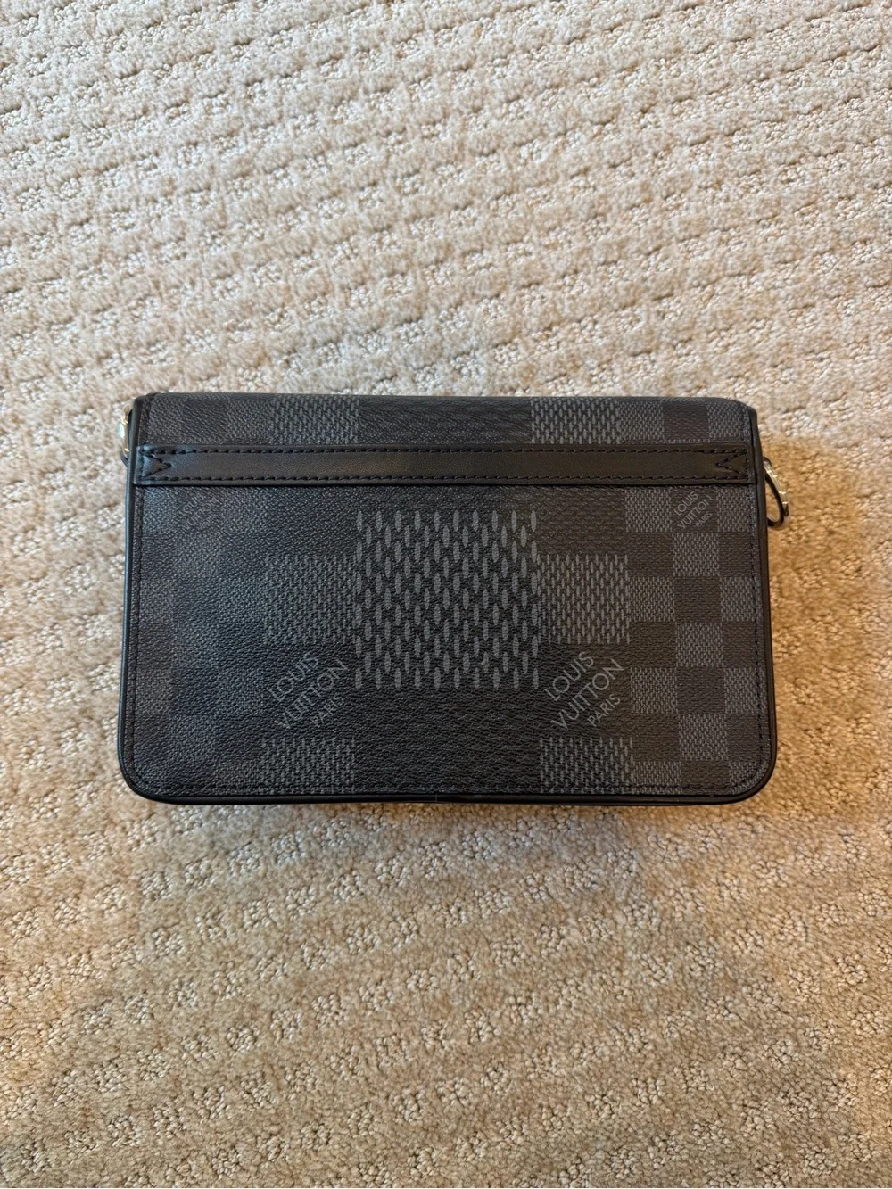 Louis Vuitton Studio Messenger